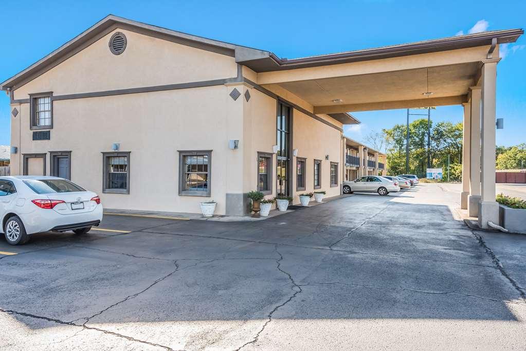 Americas Best Value Inn Аркаделфия Екстериор снимка