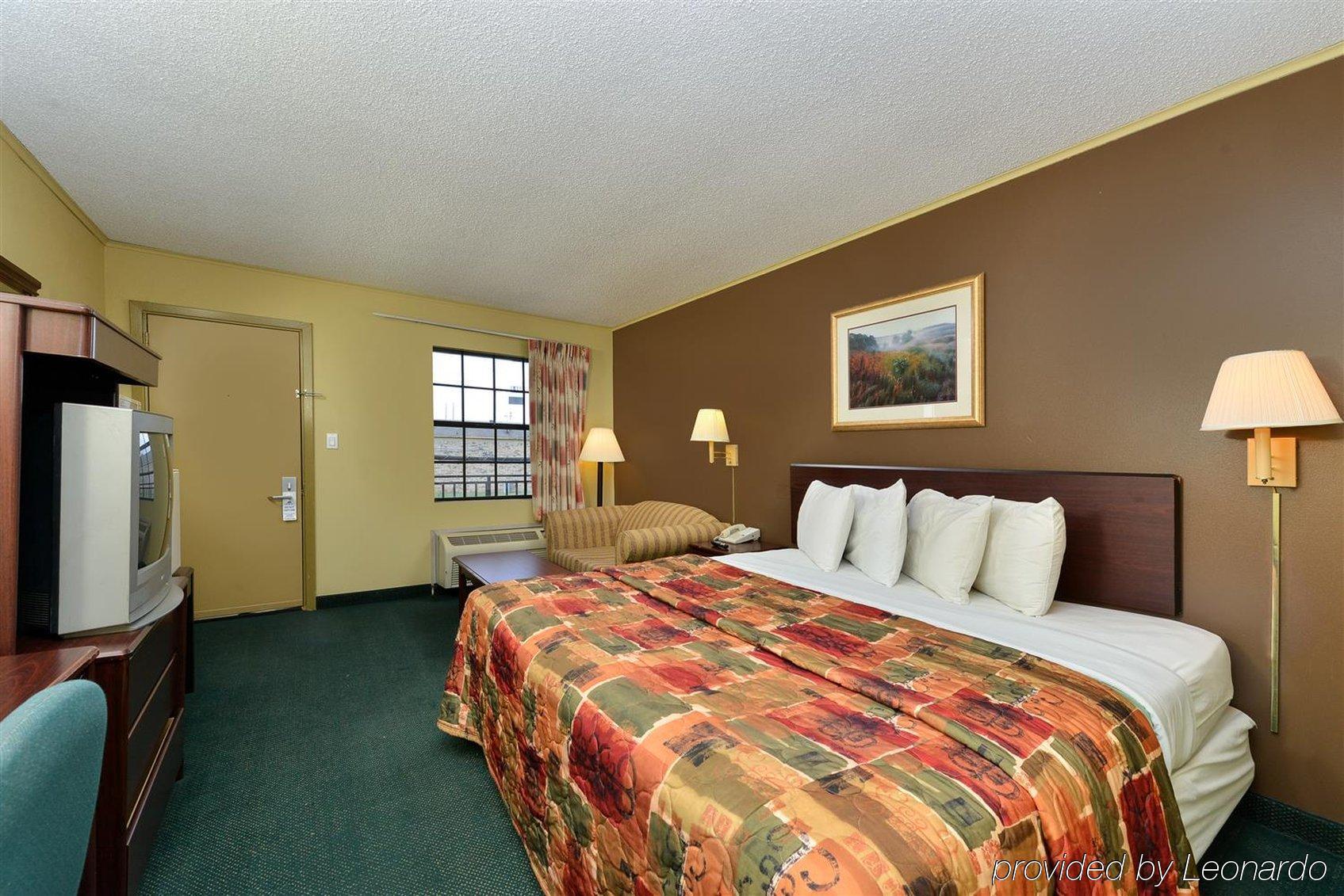 Americas Best Value Inn Аркаделфия Екстериор снимка