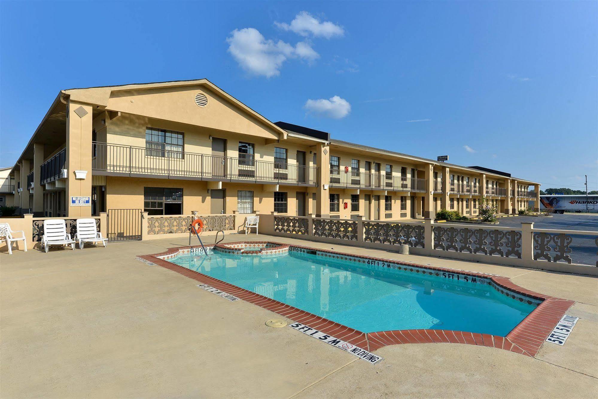 Americas Best Value Inn Аркаделфия Екстериор снимка